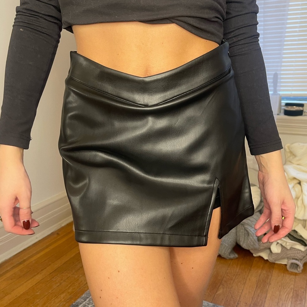 Tiger Mist Daphne PU skort leather